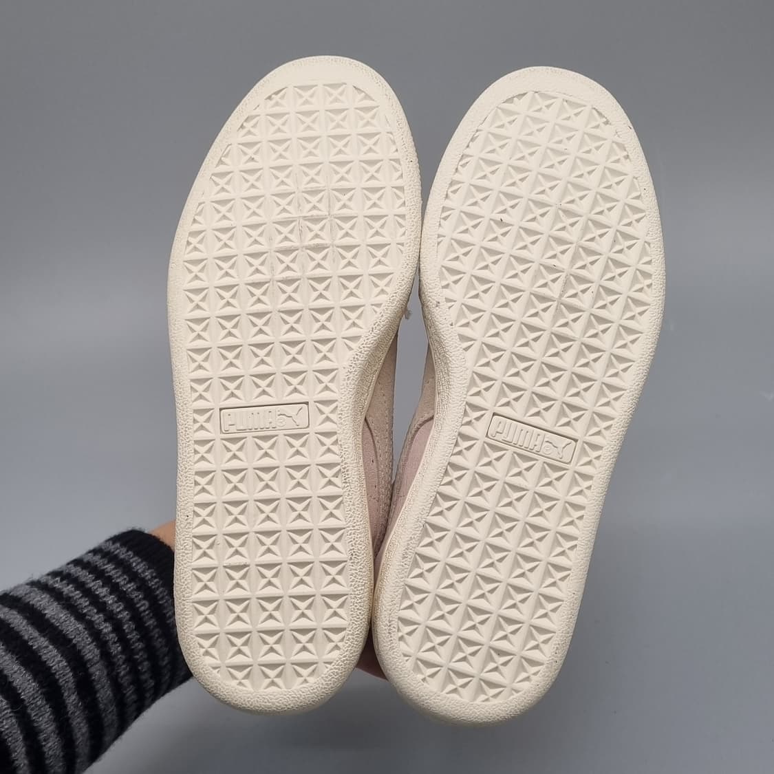 푸마 스웨이드 클래식 여성스니커즈 240 상품이미지3