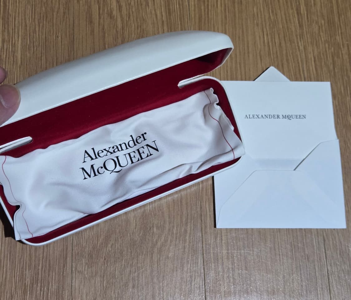 새상품) 알렉산더맥퀸 선글라스 상품이미지5