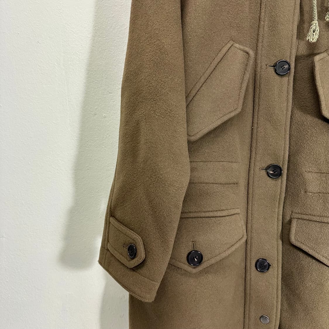 우먼OS 스튜디오톰보이 빈티지카키 오버핏 허리스트링 울 후드롱코트 상품이미지2