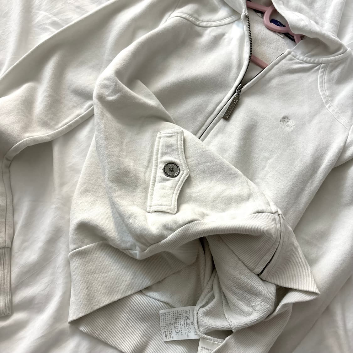 버버리 포켓 화이트 후드집업 상품이미지6