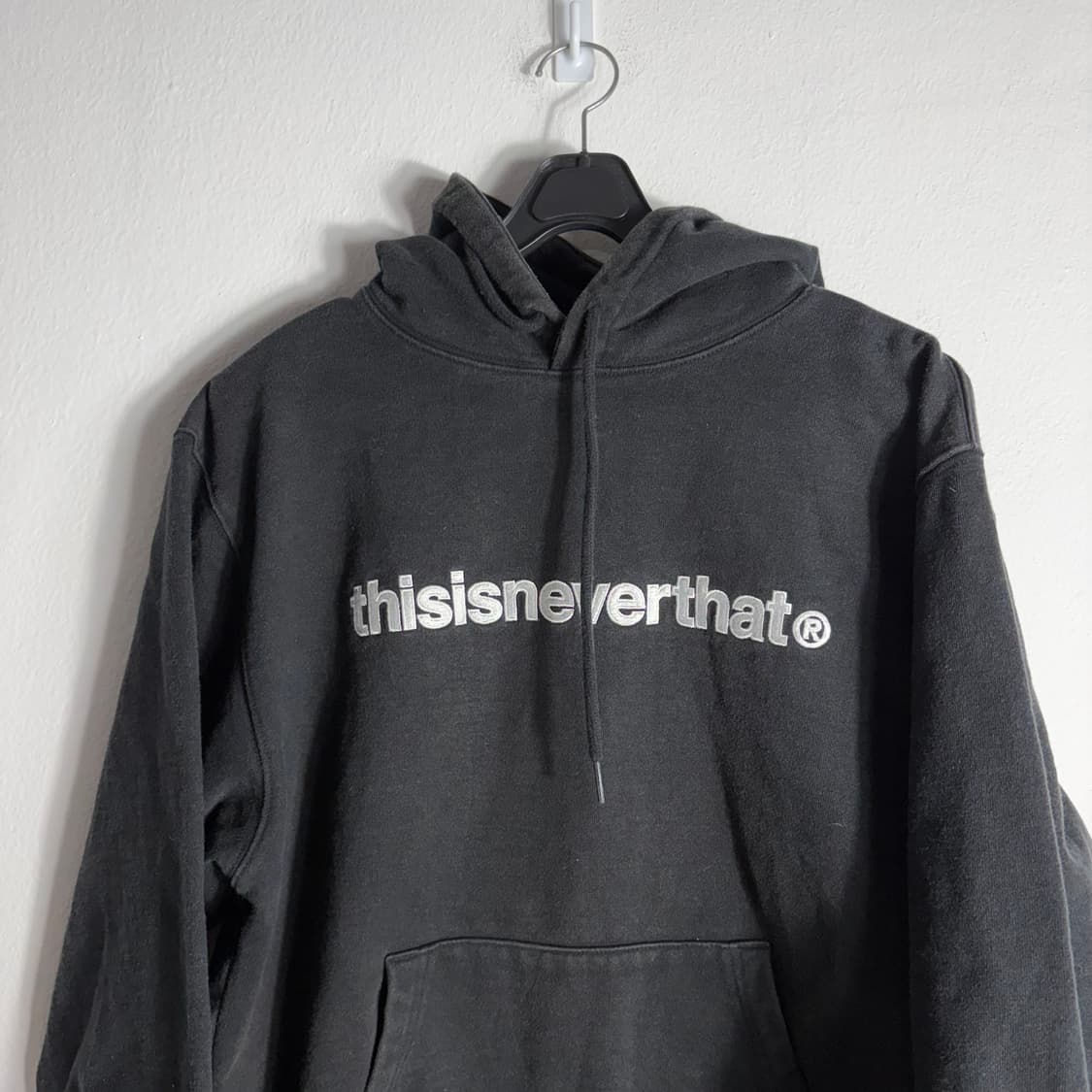 디스이즈네버댓 블랙 후드티(S) 상품이미지3