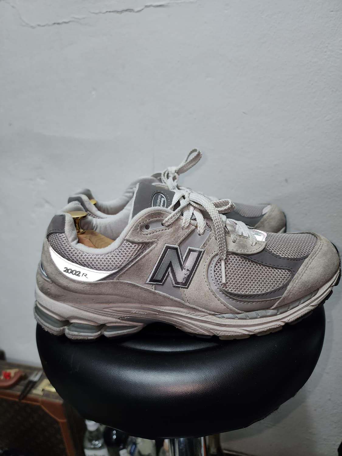 뉴발란스 2002R 그레이 운동화 상품이미지1