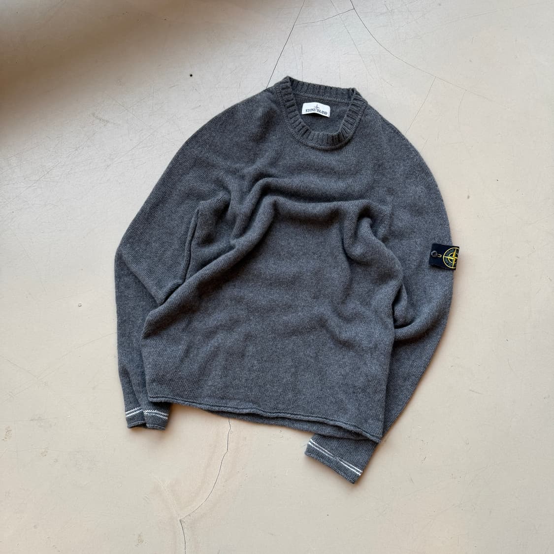 스톤 아일랜드 와펜 울 니트 스웨터 상품이미지1