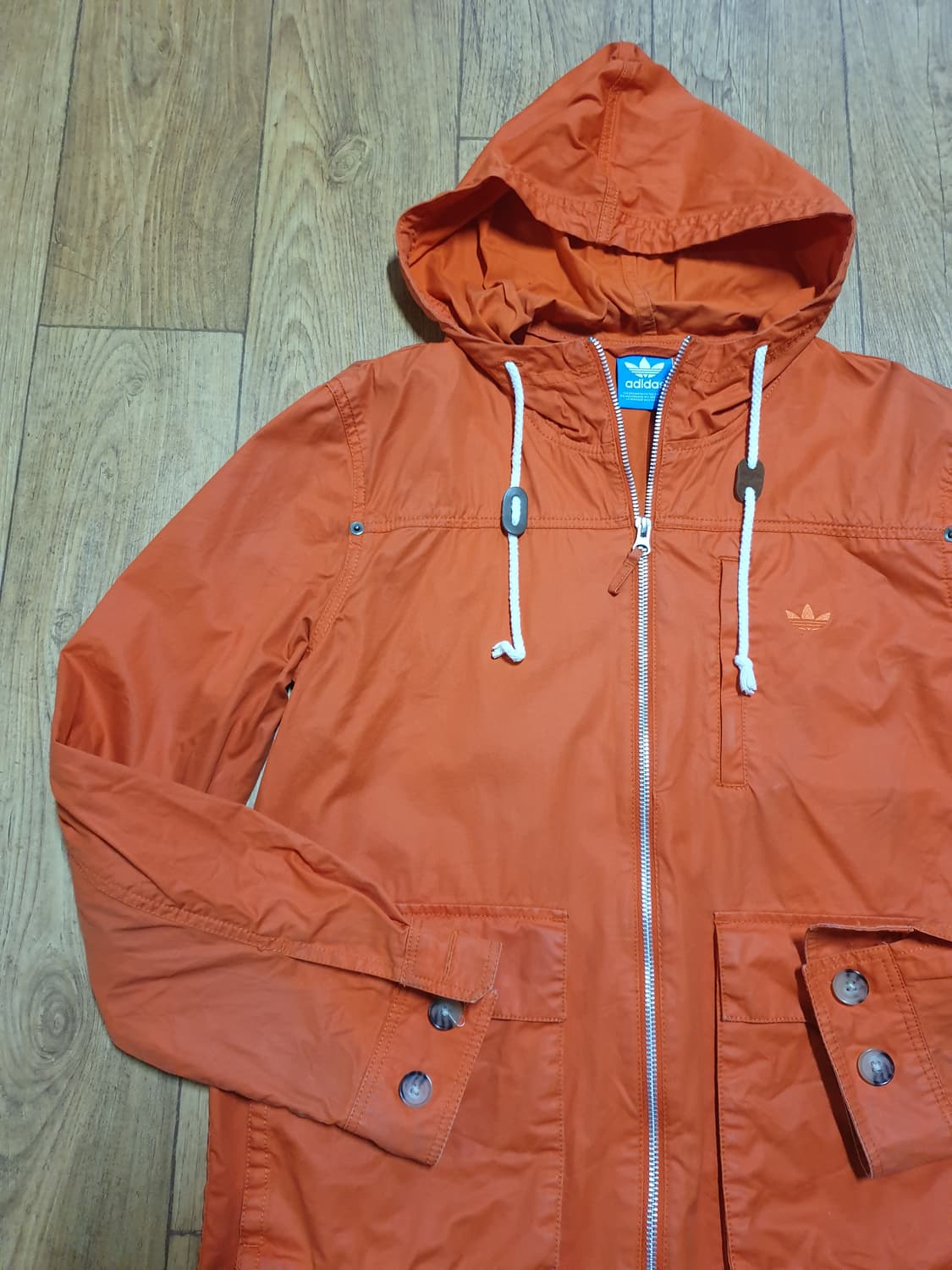 1106 아디다스 귀여운 아우터 95 사이즈입니다 상품이미지4