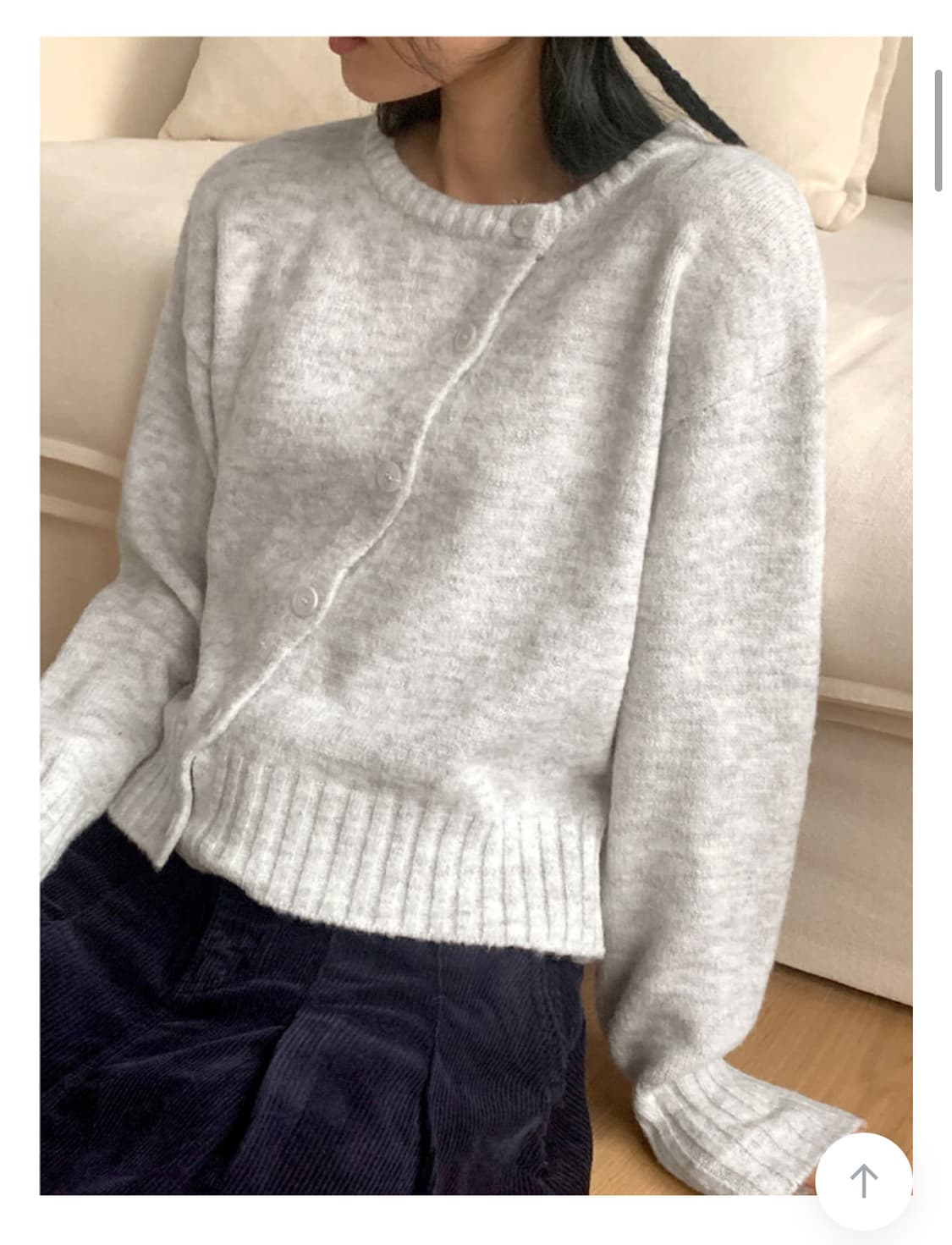 원더원더 -다엘 사선 단추 보카시 니트 긴팔 가디건 상품이미지1