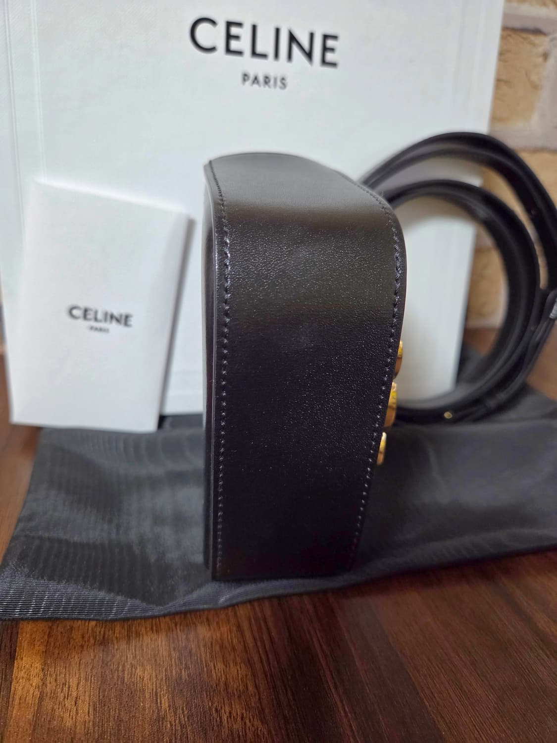 셀린느 미니클로드 샤이니 카프스킨 상품이미지3