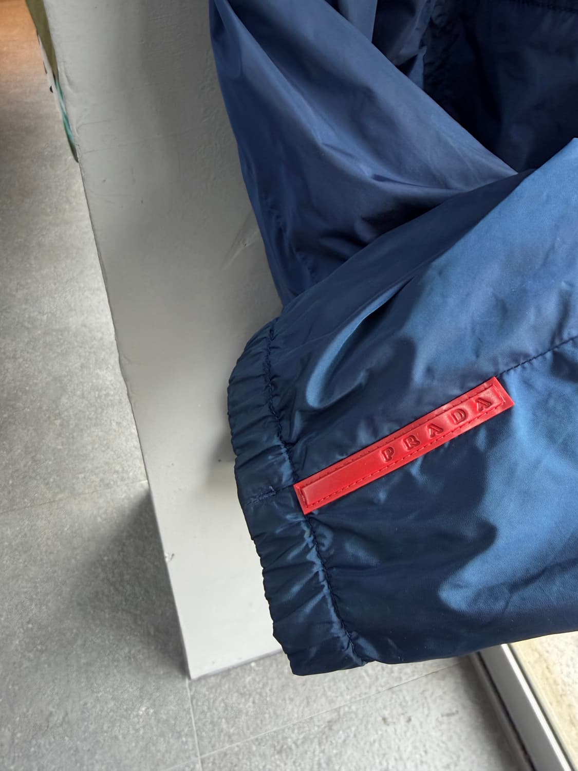 50/ 프라다 스포츠 레드탭 리버시블 집업 자켓 상품이미지5