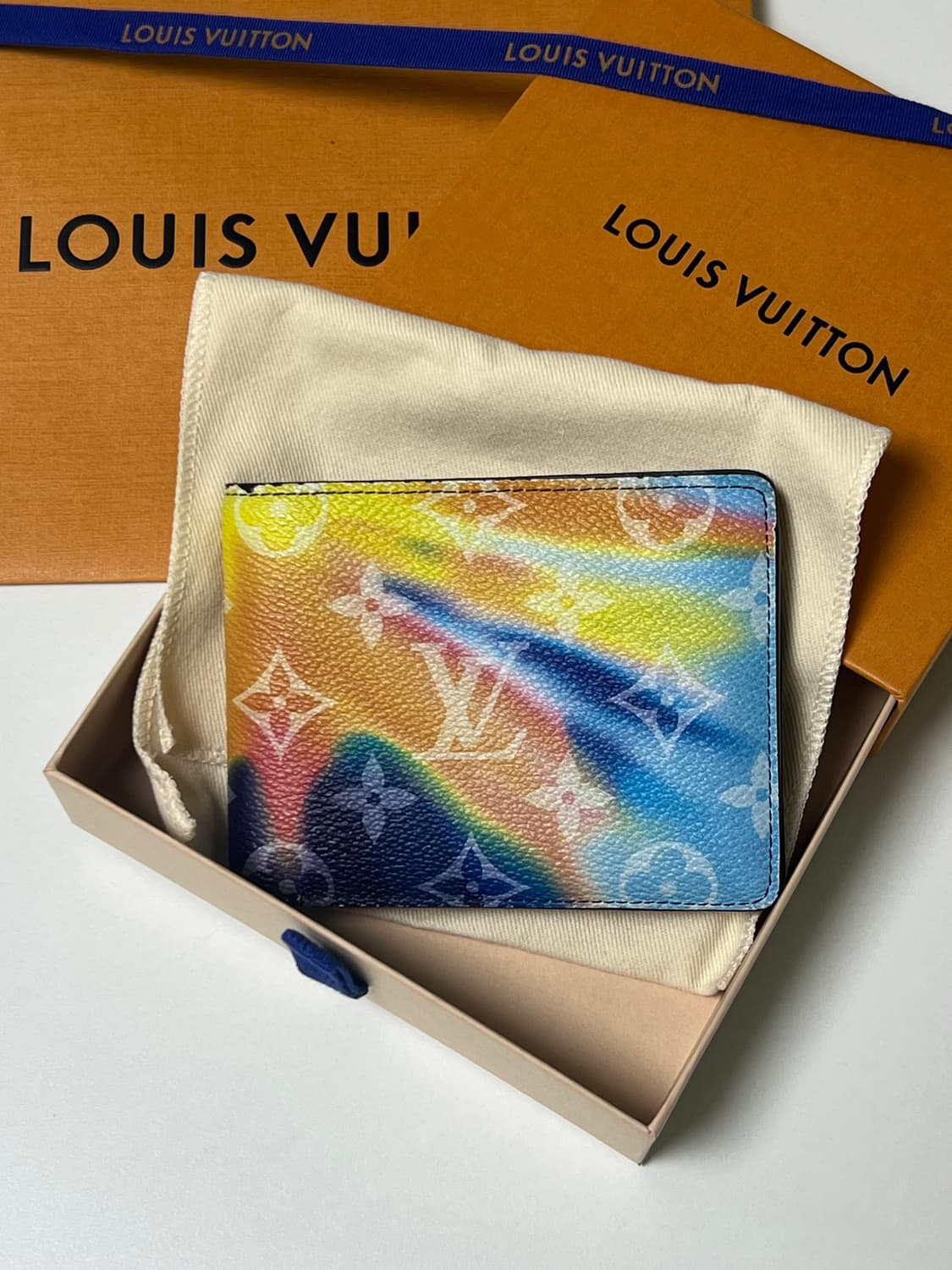 [정품] 루이비통 선센 멀티플 월렛 반지갑 상품이미지1