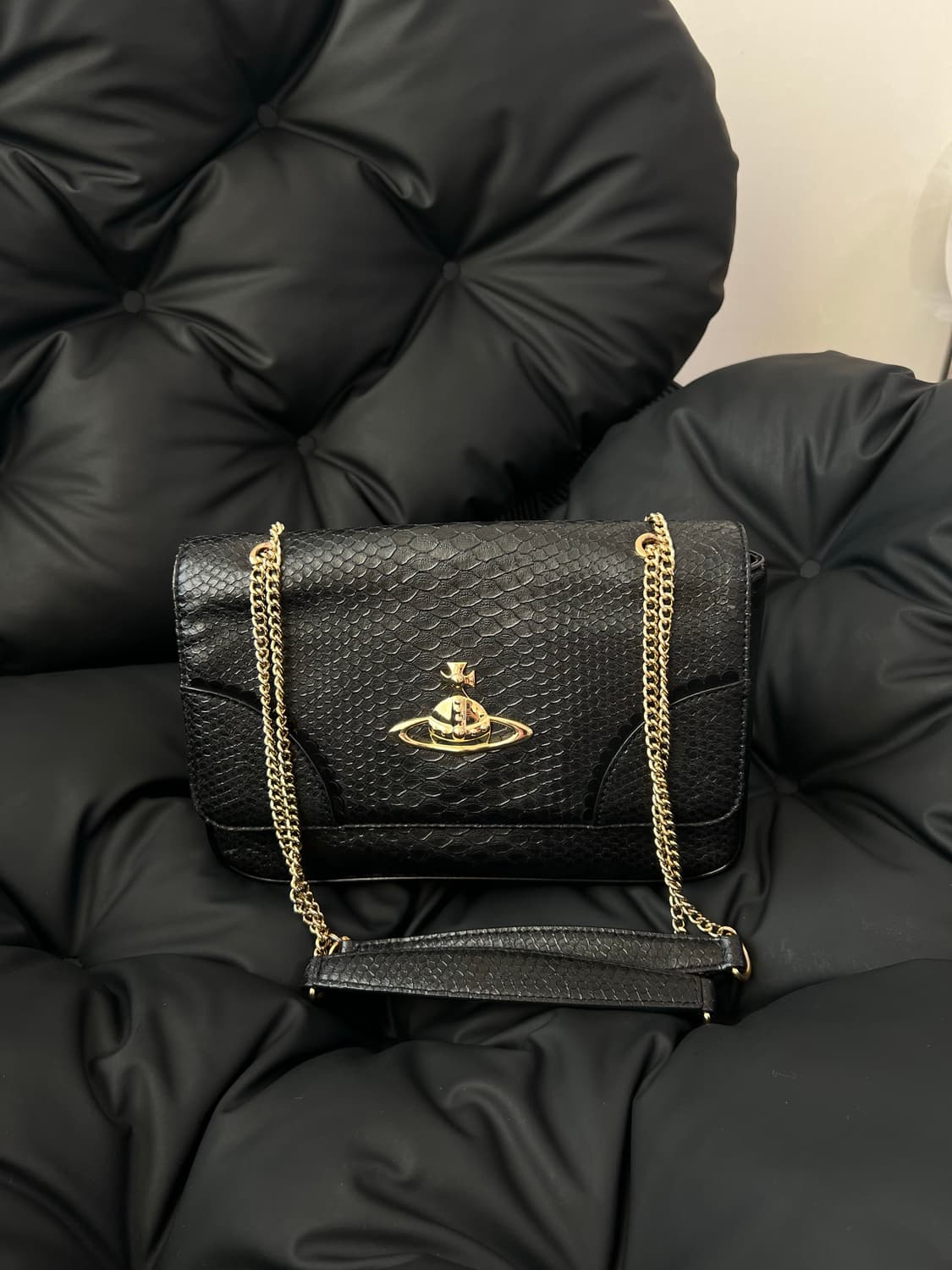 비비안웨스트우드 파이톤 숄더백 상품이미지2