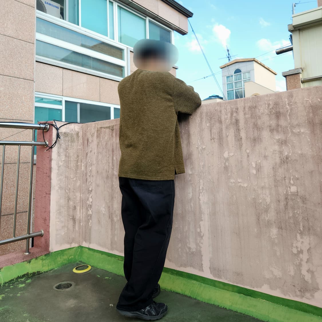 [네고가능]카키색 루즈핏 니트 상품이미지2