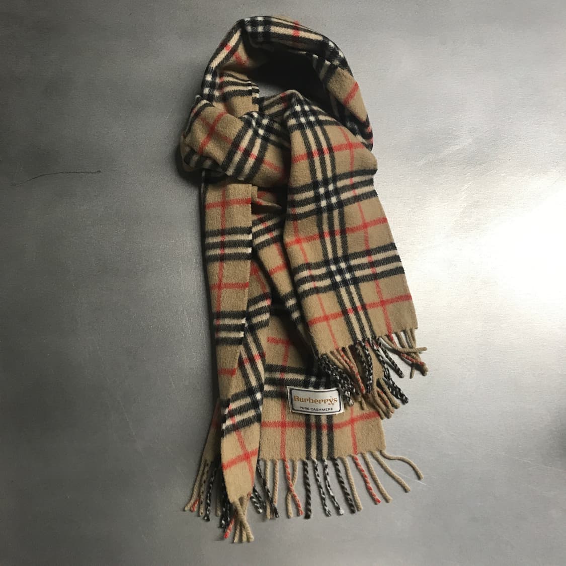 버버리 정품 캐시미어 머플러 베이지 상품이미지4