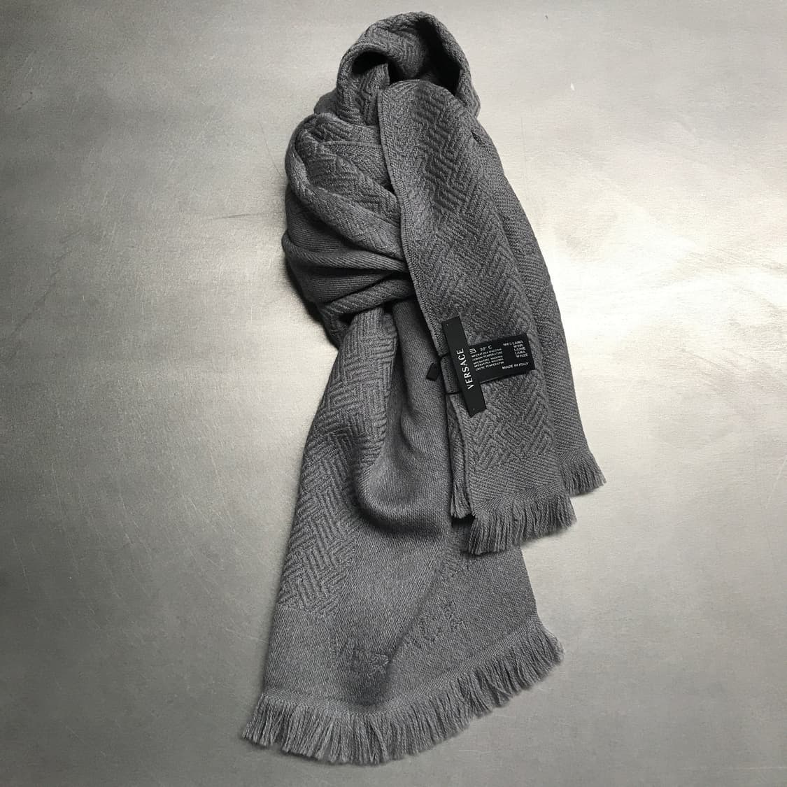 베르사체 메두사 머플러 그레이 상품이미지1