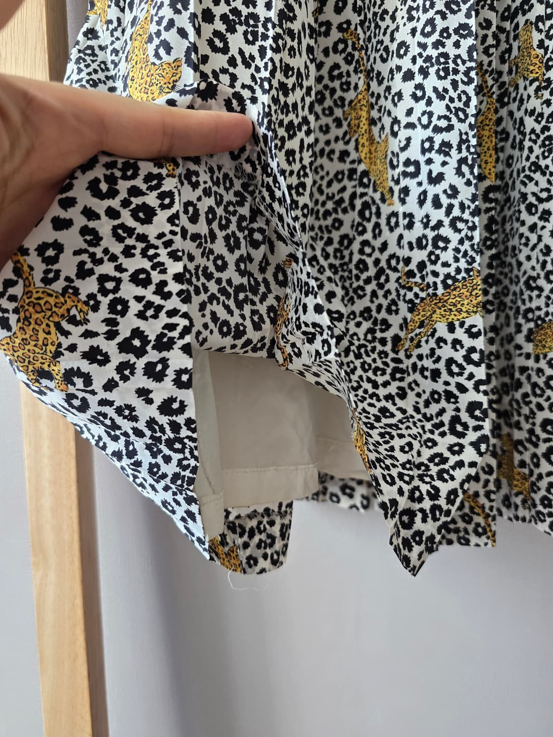 90s 빈티지 골드 레오파드 플리츠 스커트 상품이미지5