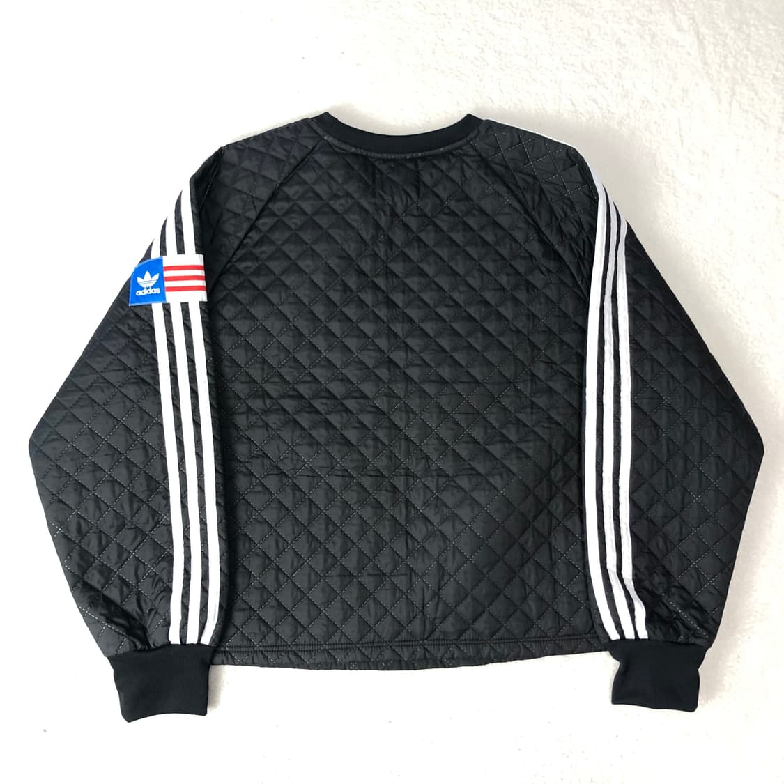 아디다스 리타오라 퀄팅 맨투맨 상품이미지2