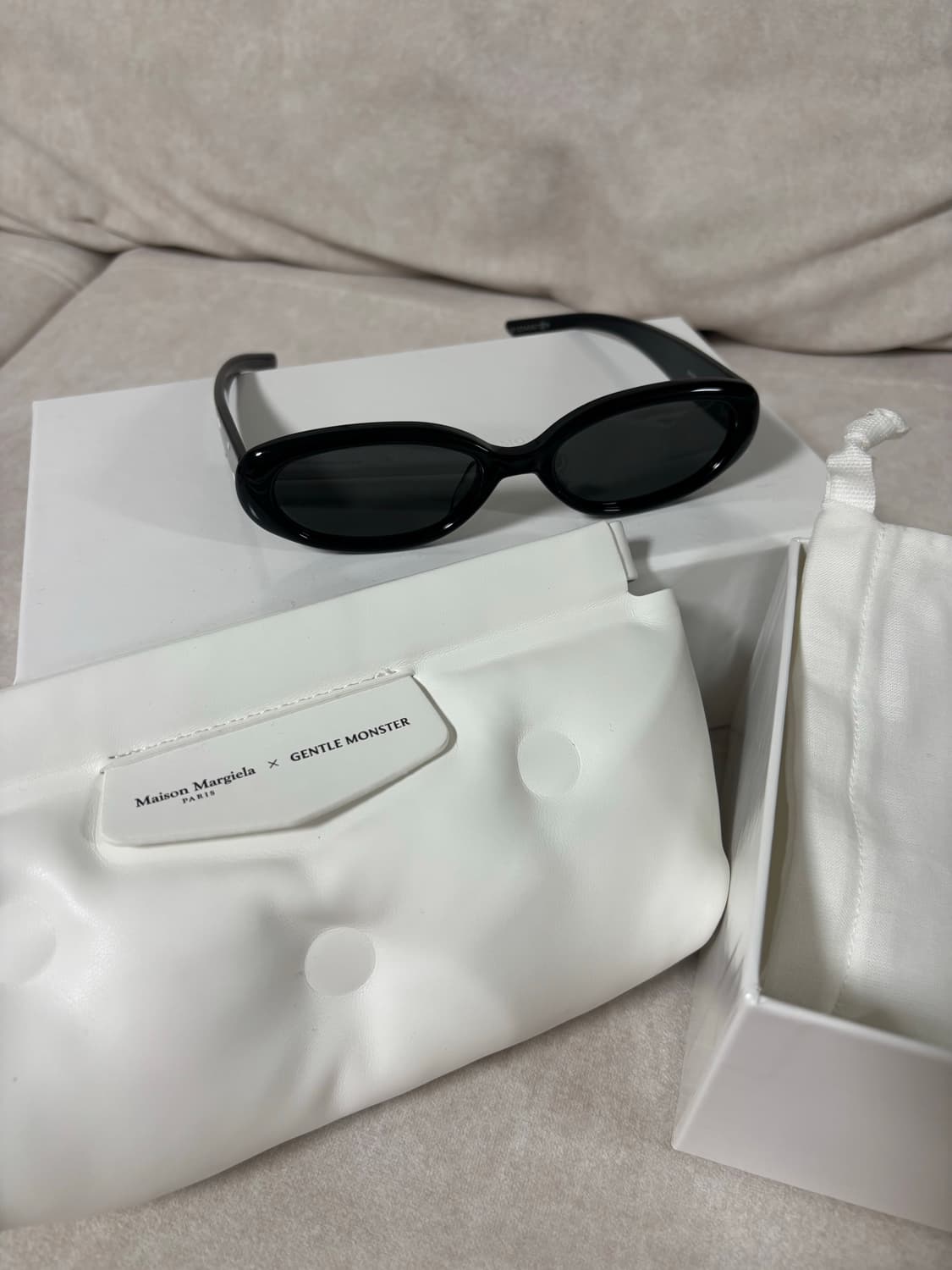 마르지엘라x젠틀몬스터 선글라스 MM206 블랙 상품이미지1