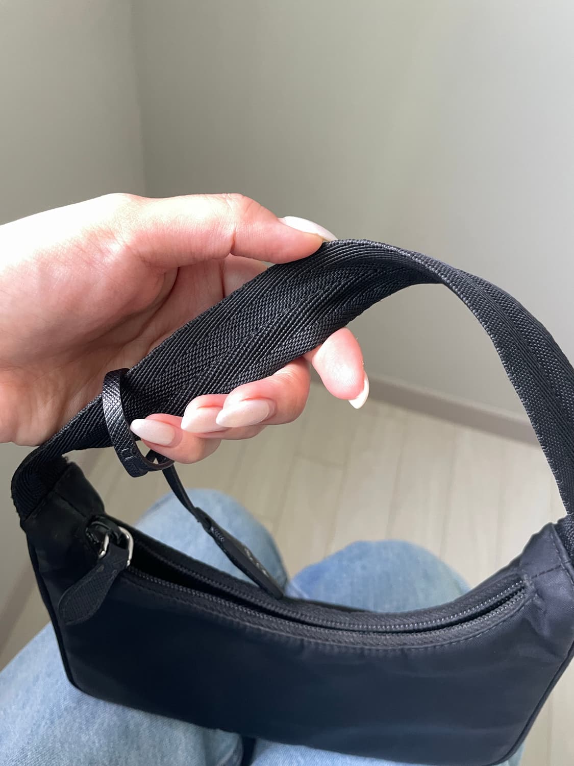 프라다 나일론 호보백 상품이미지8