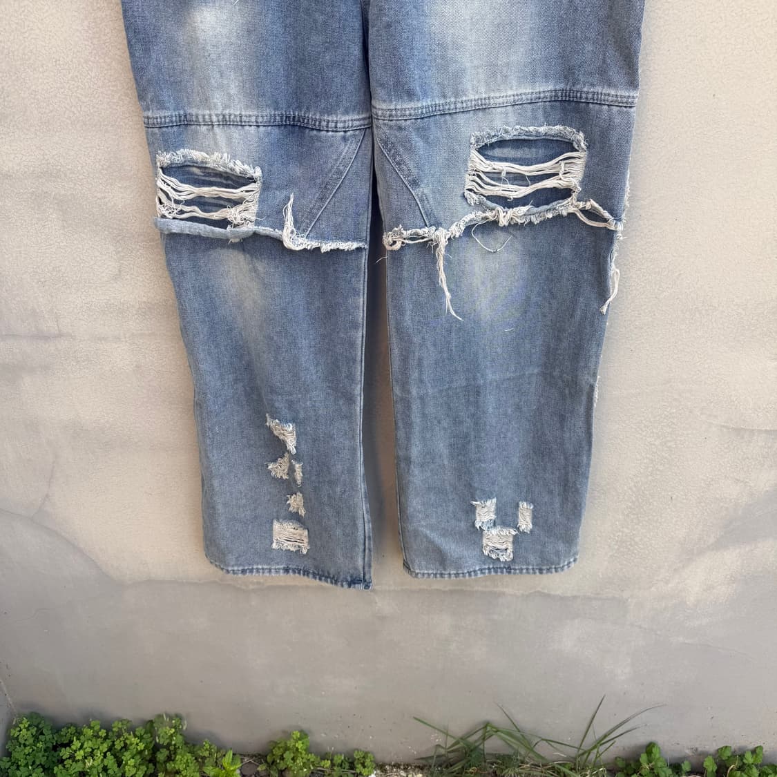 Layered Double-Knee Distressed Denim 상품이미지5