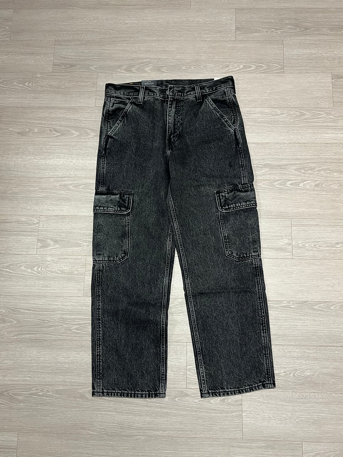 (새상품) 리바이스 568 블랙 데님 카고 팬츠 프리미엄 라인 상품이미지6