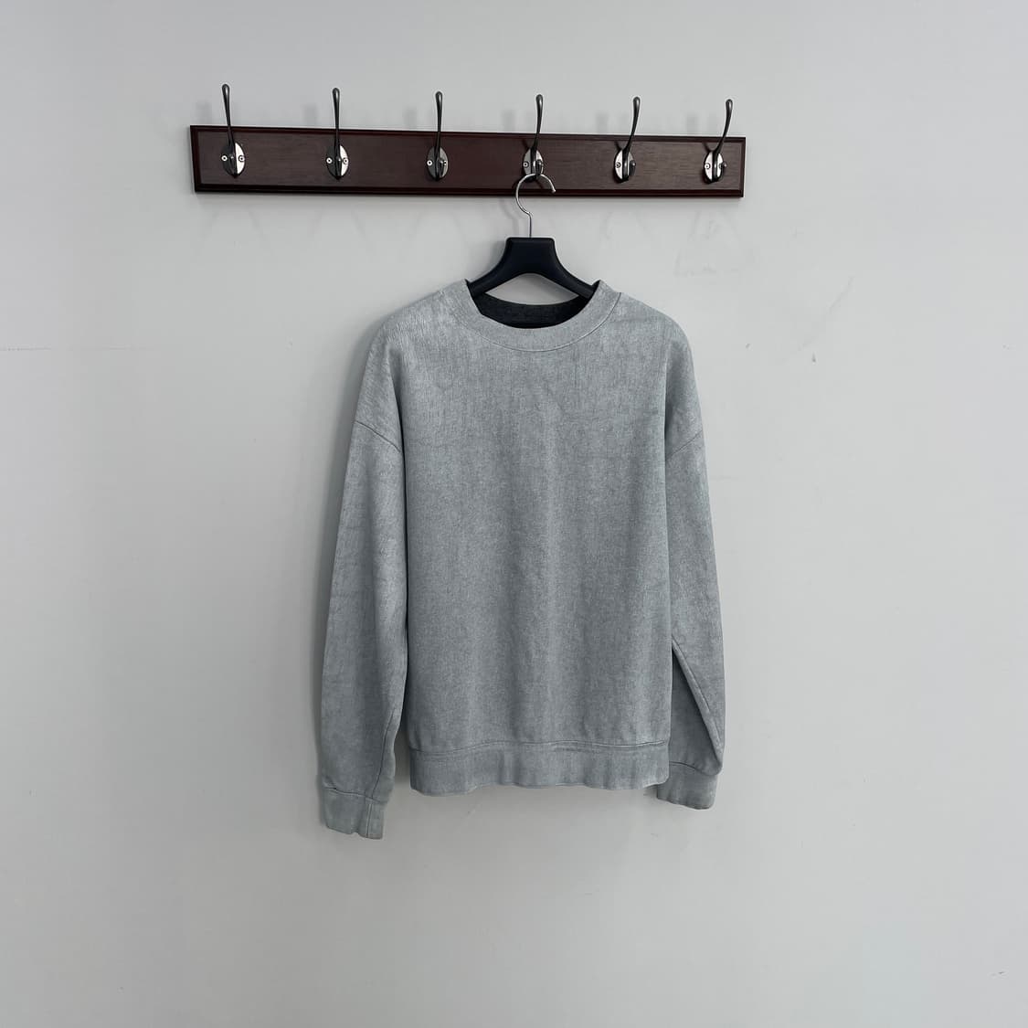 골든구스 페인트 코팅 맨투맨 상품이미지1