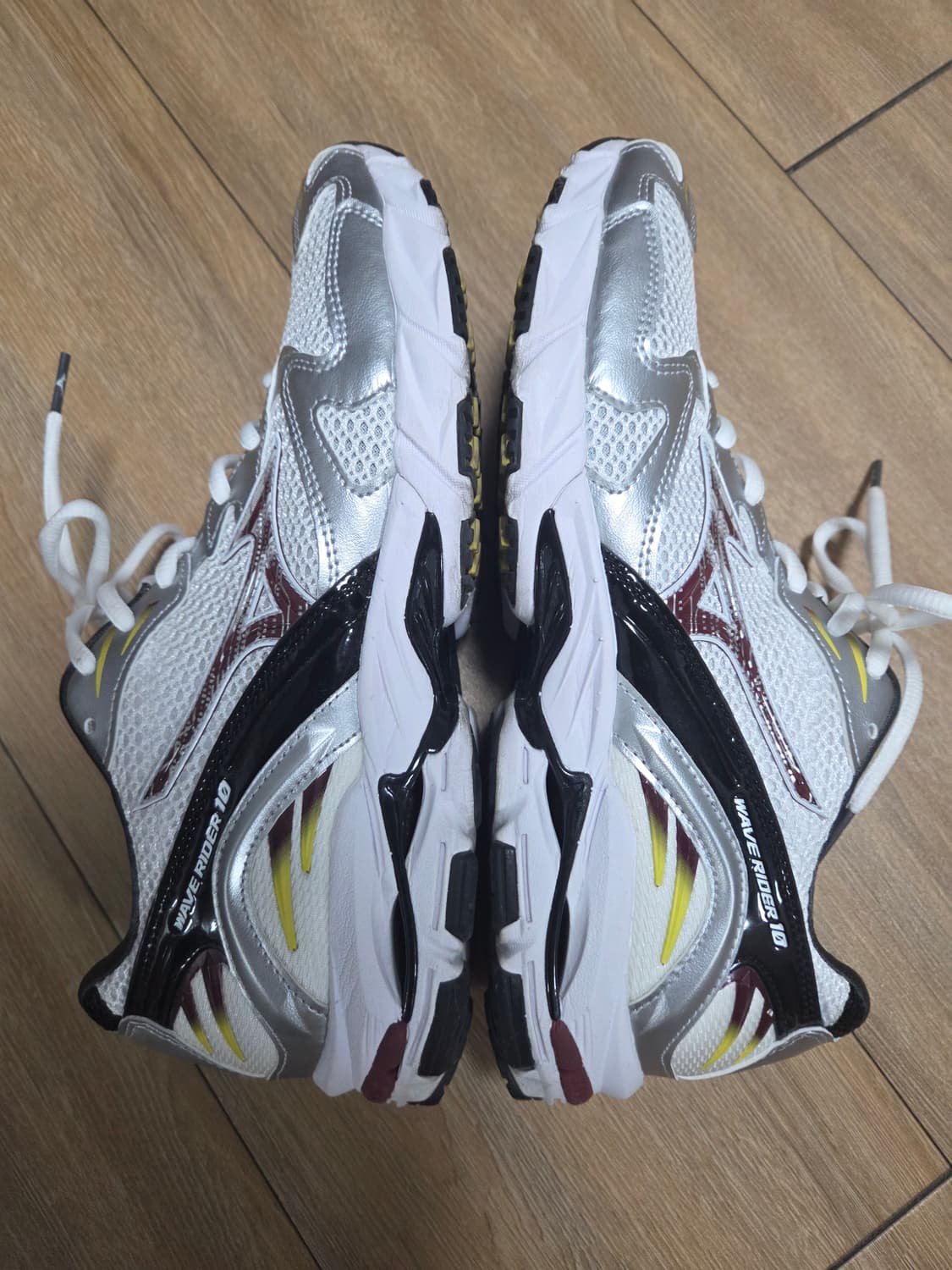 [270] 미즈노 웨이브 라이더 10 - 화이트:카베르네:실버 상품이미지3