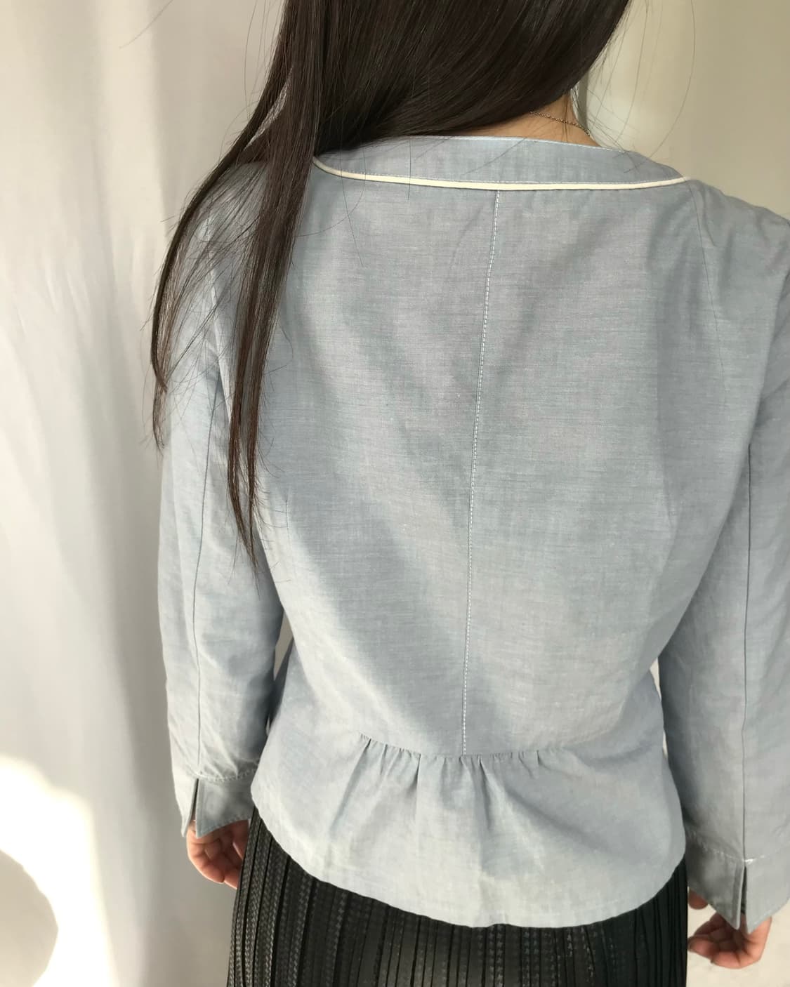 버튼 포켓 연청 블라우스  상품이미지7
