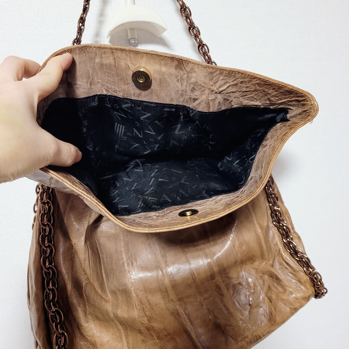 랑방컬렉션 소가죽 체인숄더백 상품이미지3