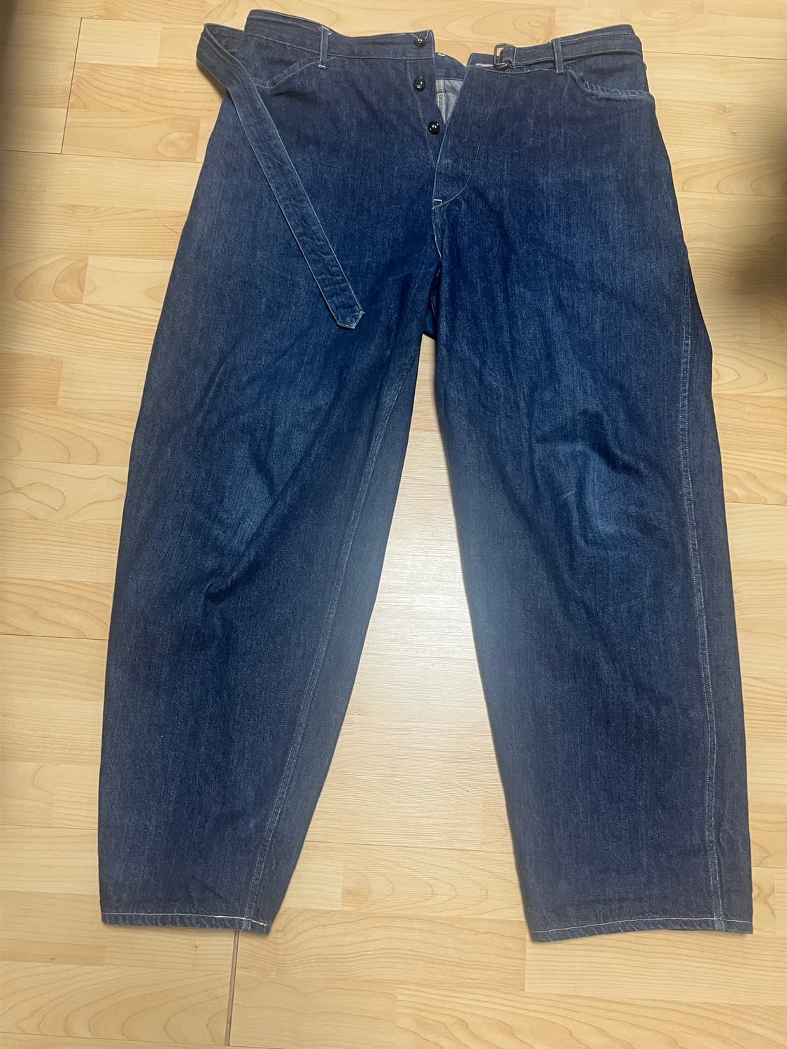 20ss 코모리 벨티드 데님 3사이즈 상품이미지1