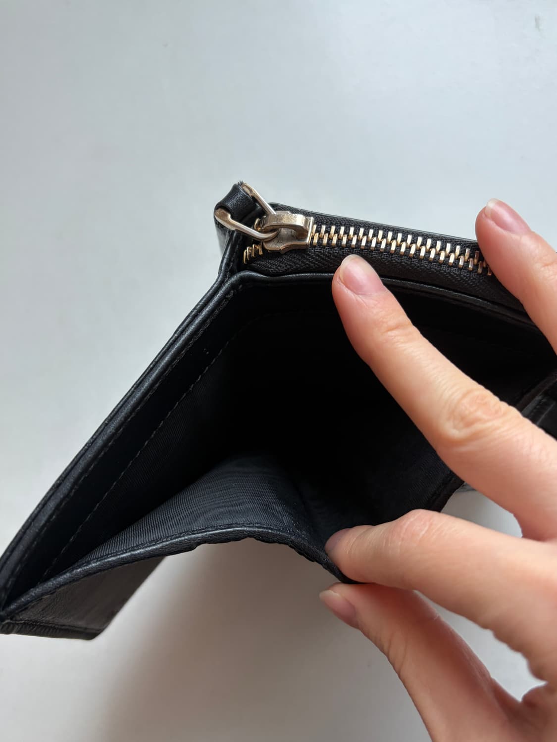 구찌 CG마이크로 블랙 시마 반지갑 상품이미지9