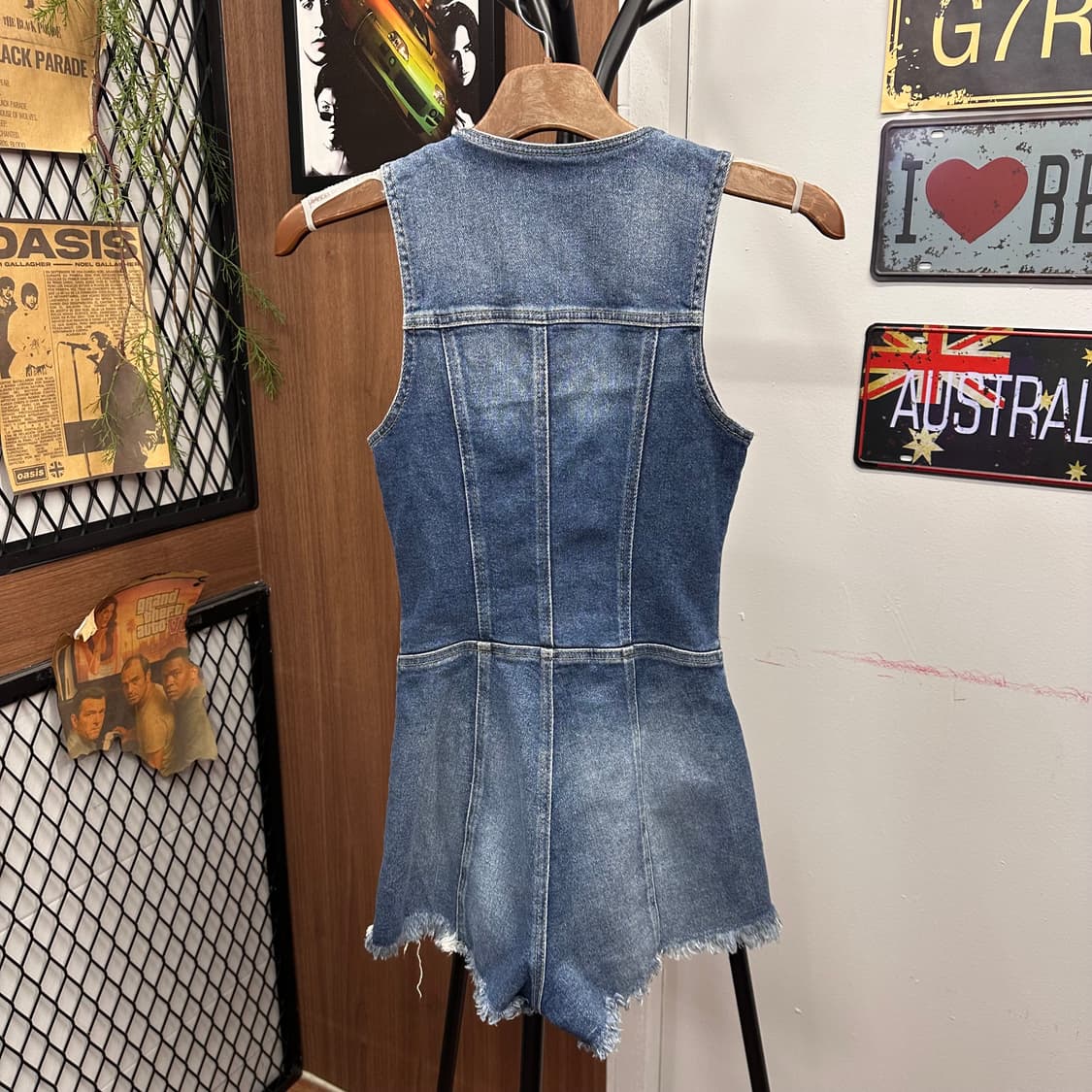 GUESS, Denim Sleeveless Short Jumpsuit  상품이미지2
