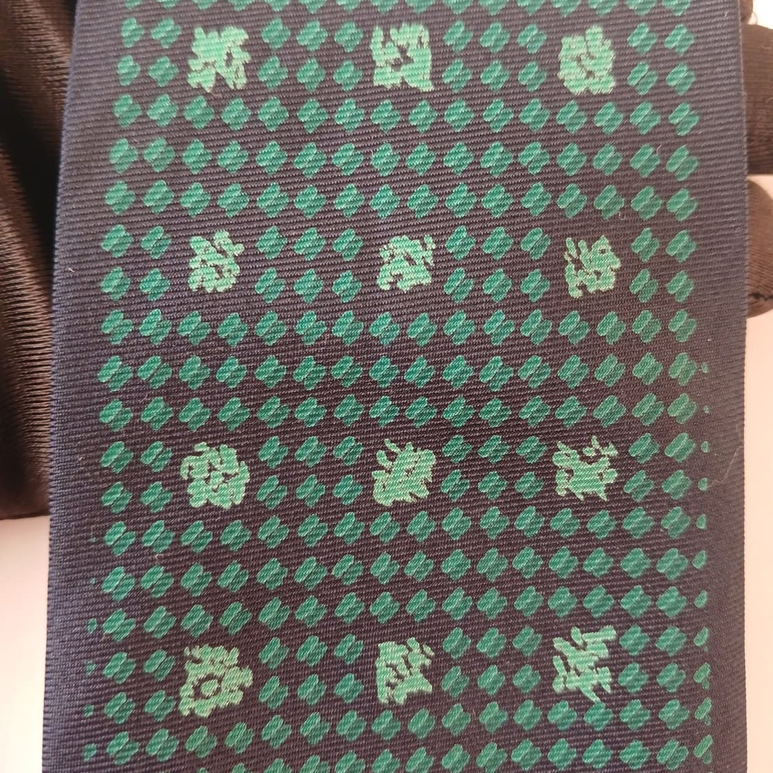 밀라숀 실크 네이비&그린 로고 자카드 넥타이 9cm A+등급 A19116 상품이미지6