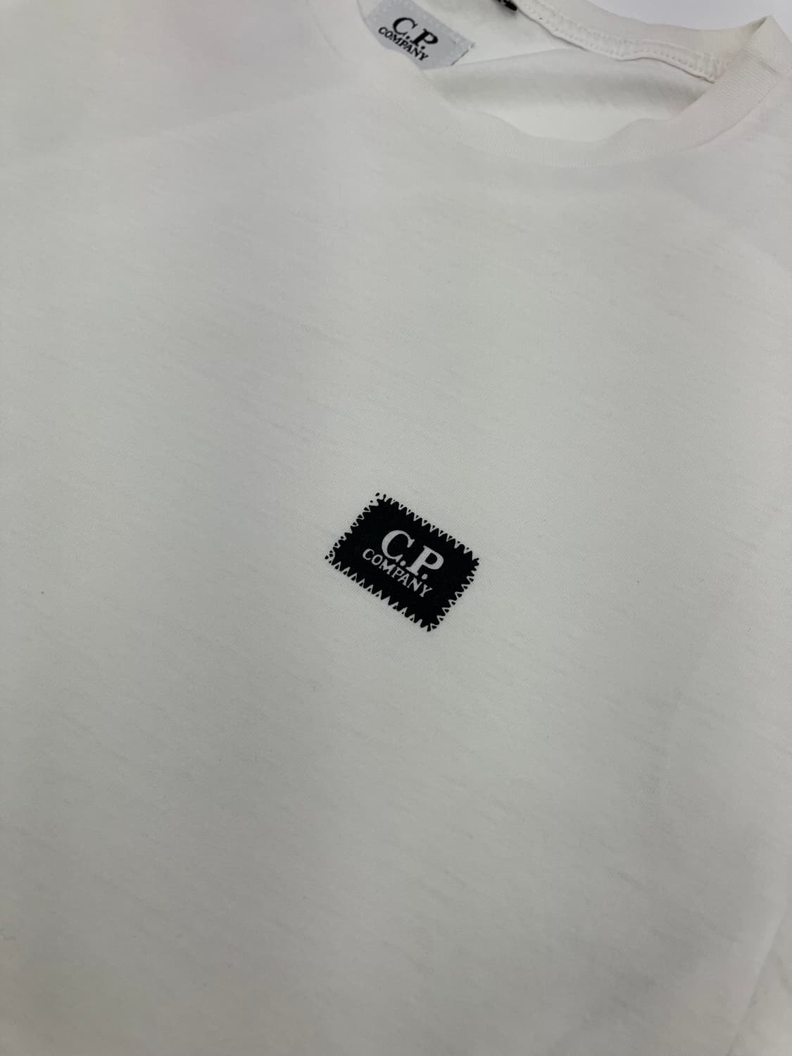 C.P company 씨피컴퍼니 반팔 티셔츠 상품이미지2