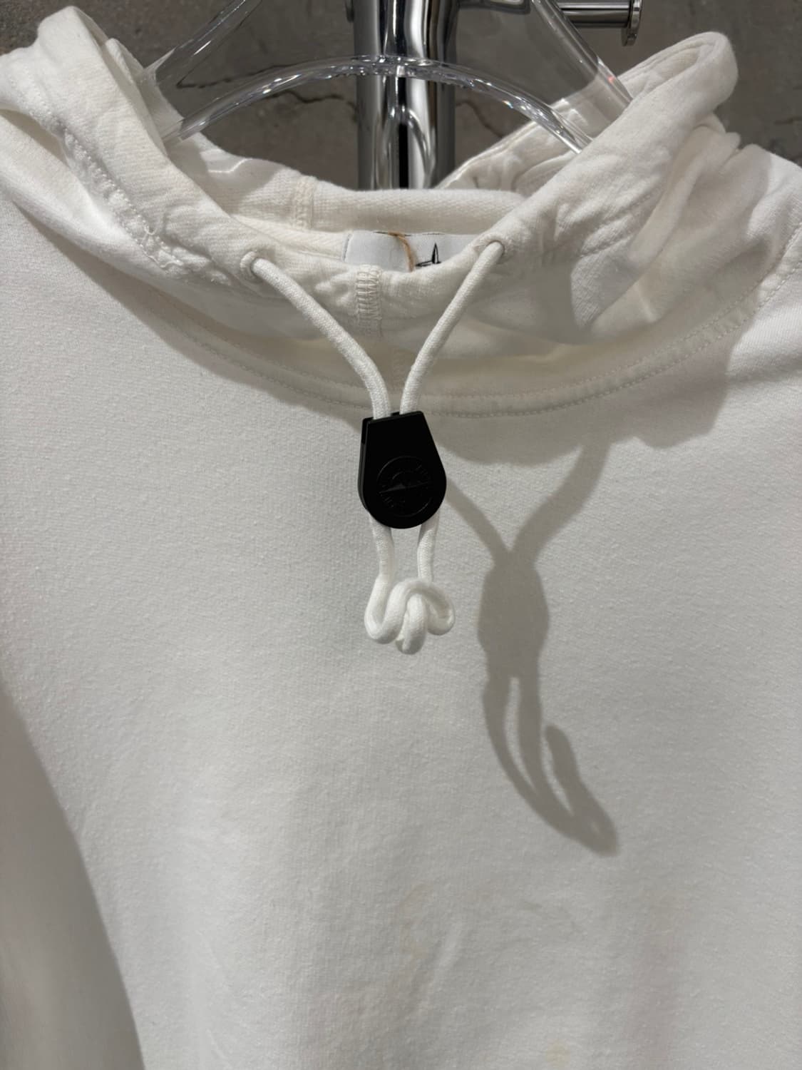 스톤아일랜드 와펜 후드티 상품이미지3