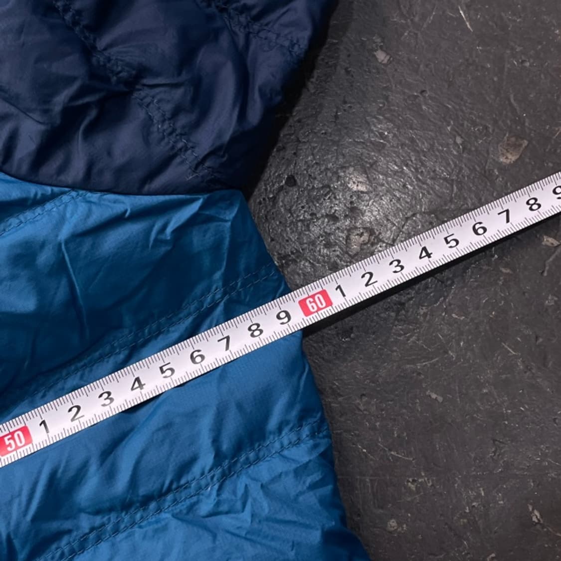 100 마운틴하드웨어 큐 쉴드 경량패딩 상품이미지6