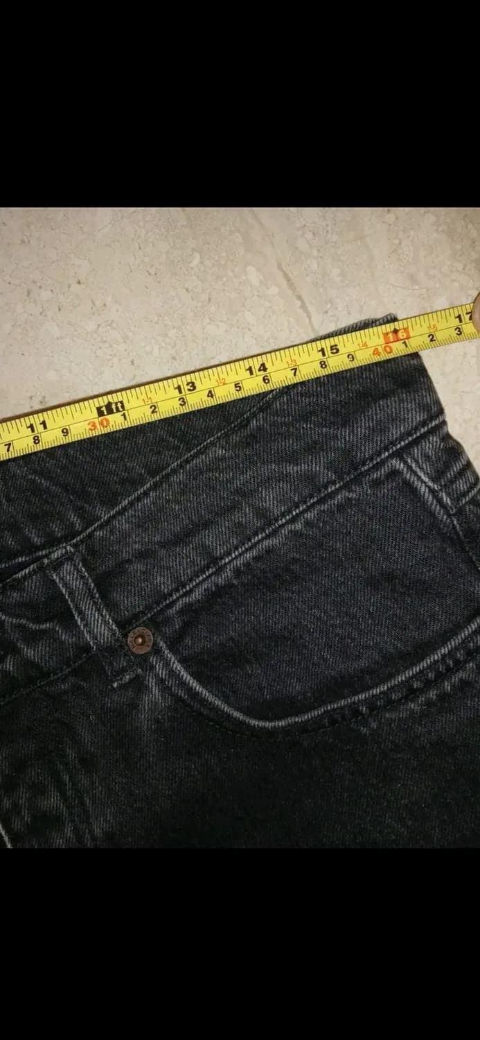 BALENCIAGA WASHED BLACK DENIM SHORTS 상품이미지8