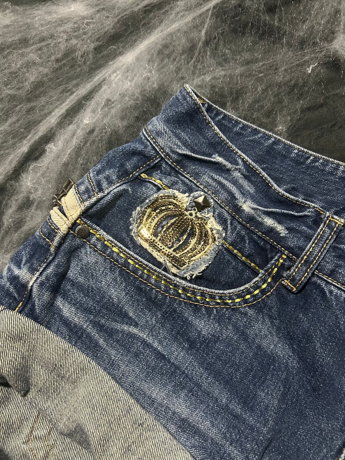 crown detailed denim shorts 상품이미지5