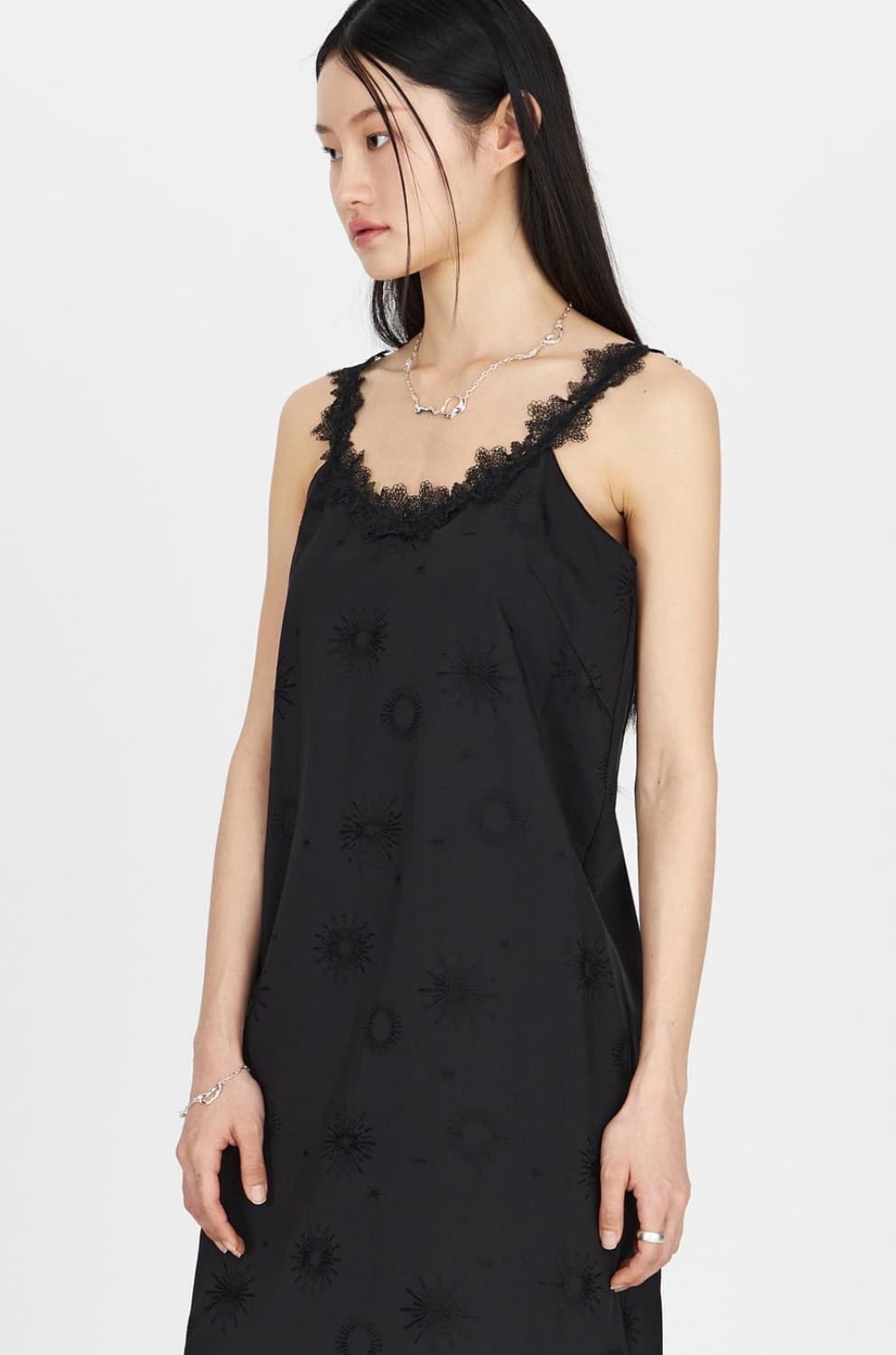[Youth_ Lace-Trimmed Slip Dress/Black] 상품이미지1
