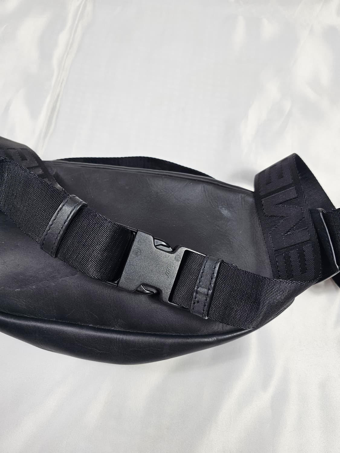 슈프림레더힙색 상품이미지3