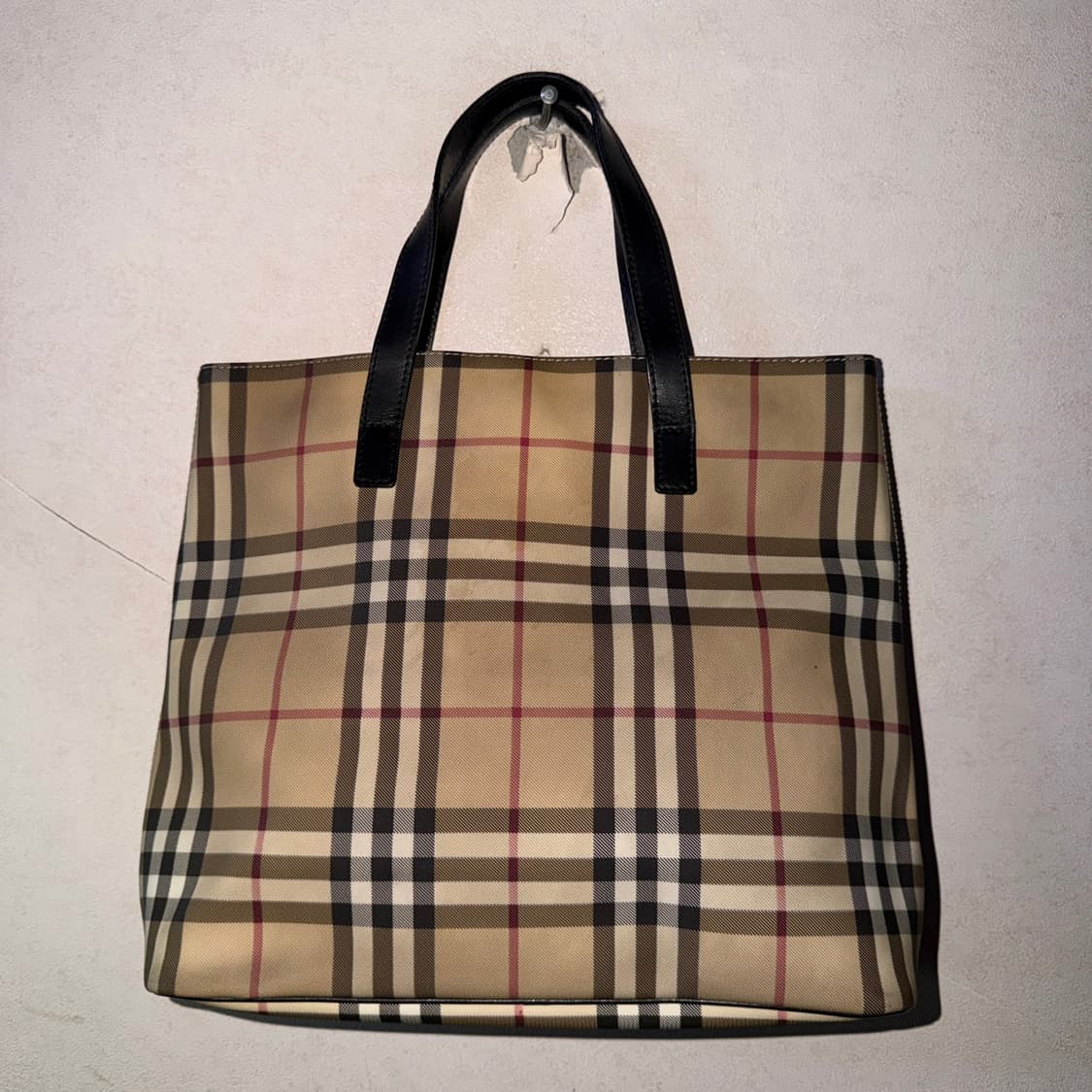 버버리 노바체크 PVC 토트백 상품이미지4