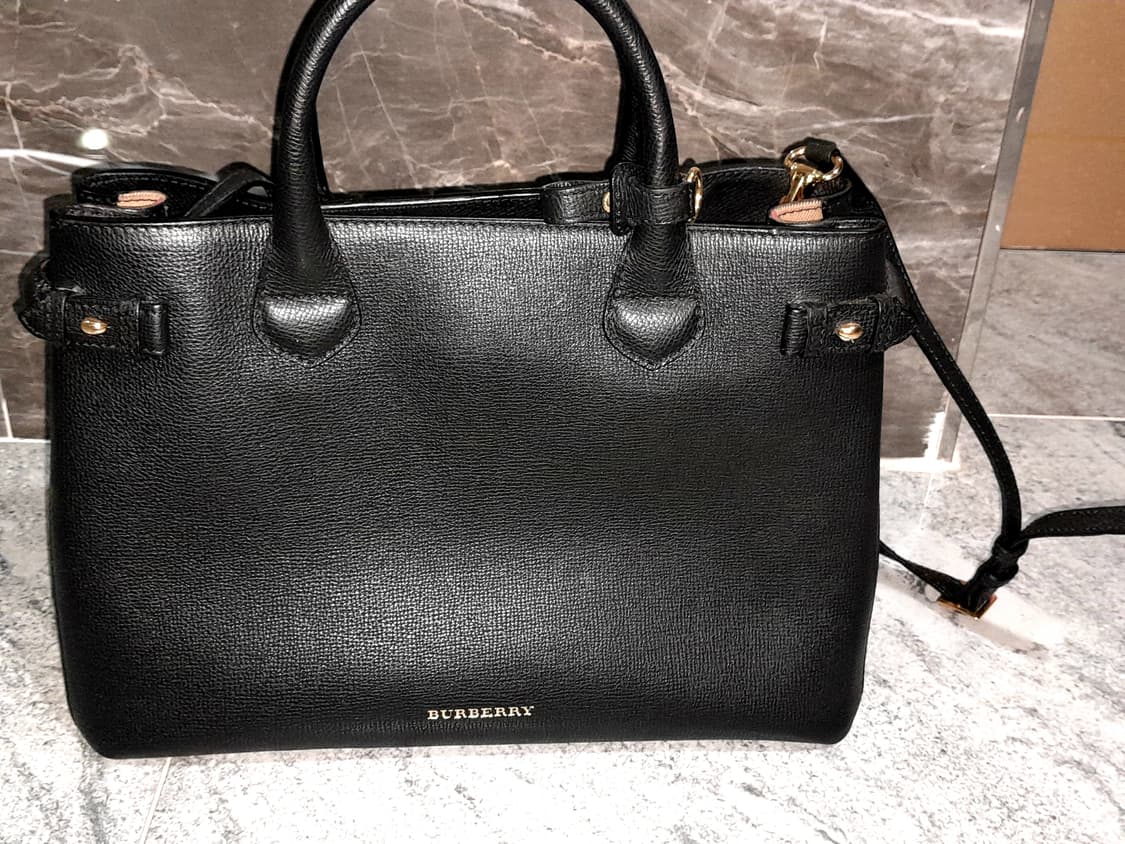 버버리 하우스체크 배너백 미듐 상품이미지1