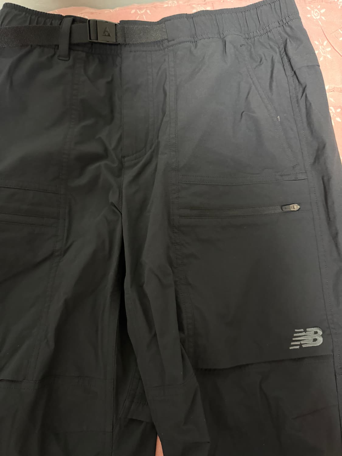 뉴발란스 트레일 카고팬츠 블랙 M사이즈 새상품급 판매 상품이미지3