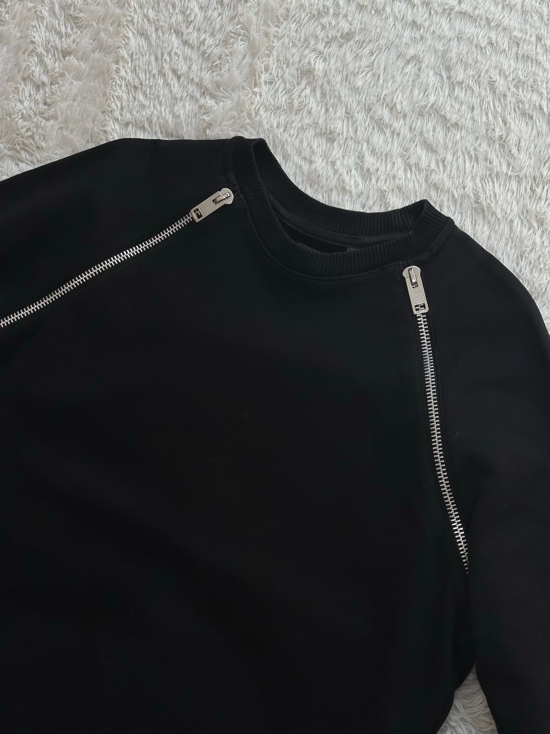 디젤 블랙 지퍼 맨투맨 상품이미지3