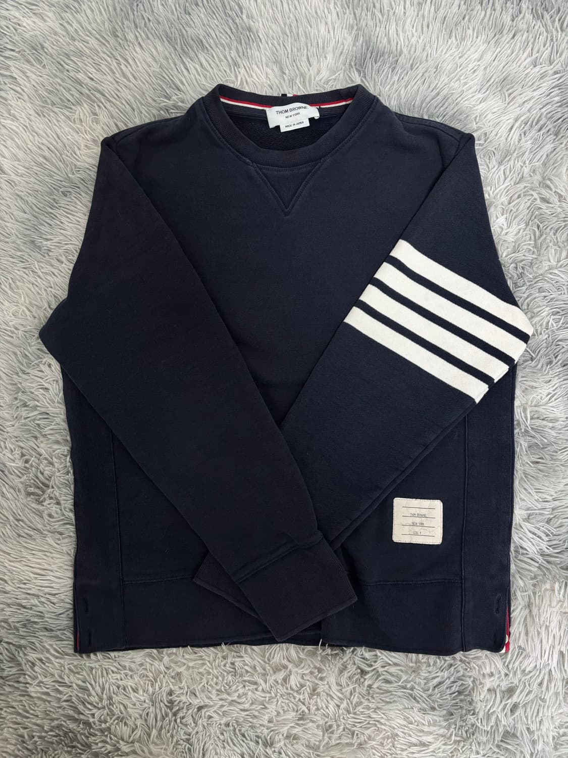 톰브라운 사선 완장 맨투맨 상품이미지1