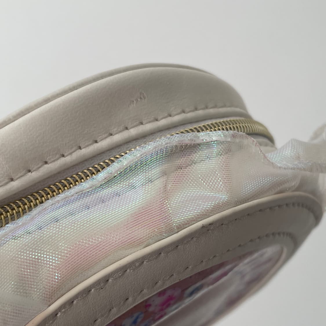 헬로키티 하트모양 프릴 파우치 y2k 상품이미지2