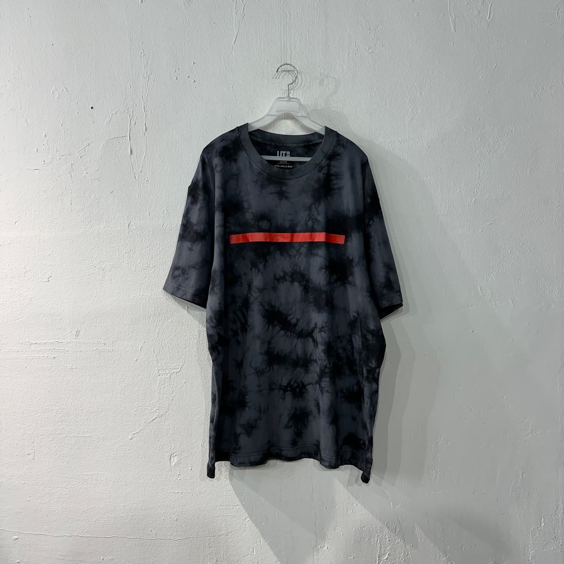 유니클로 PETER SAVILLE REMIX 타이다이 반팔티 XXL 상품이미지1