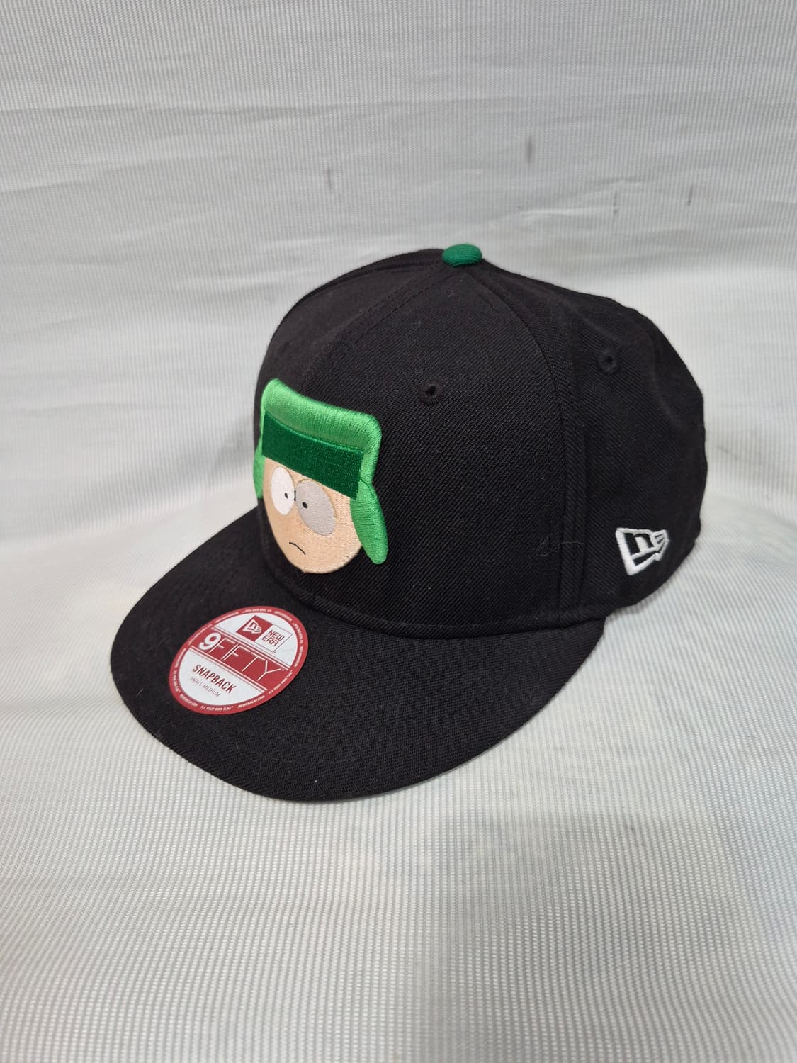 뉴에라 사우스파크 카일 스냅백 모자 상품이미지1