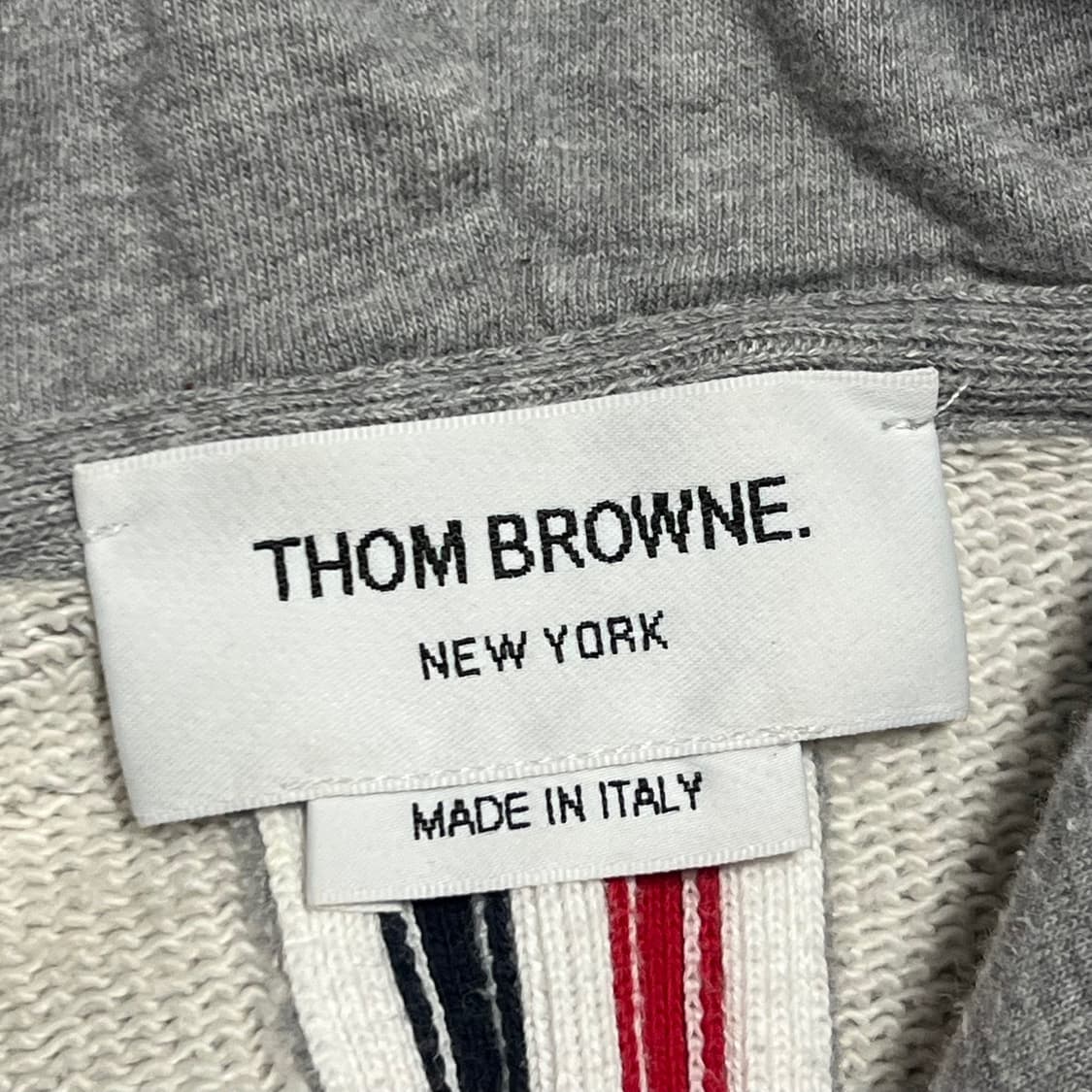 톰브라운 백삼선 후드티 상품이미지5