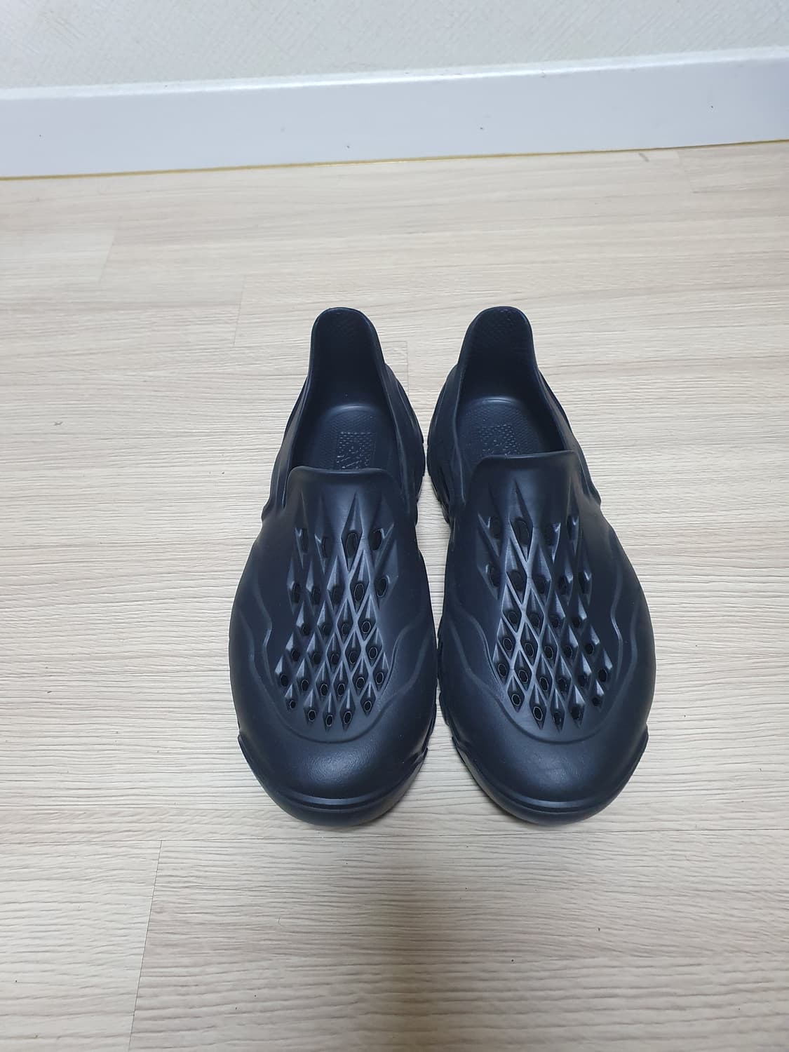 반스 아마존 파쿠 캐비어 블랙 샌들 260 상품이미지3