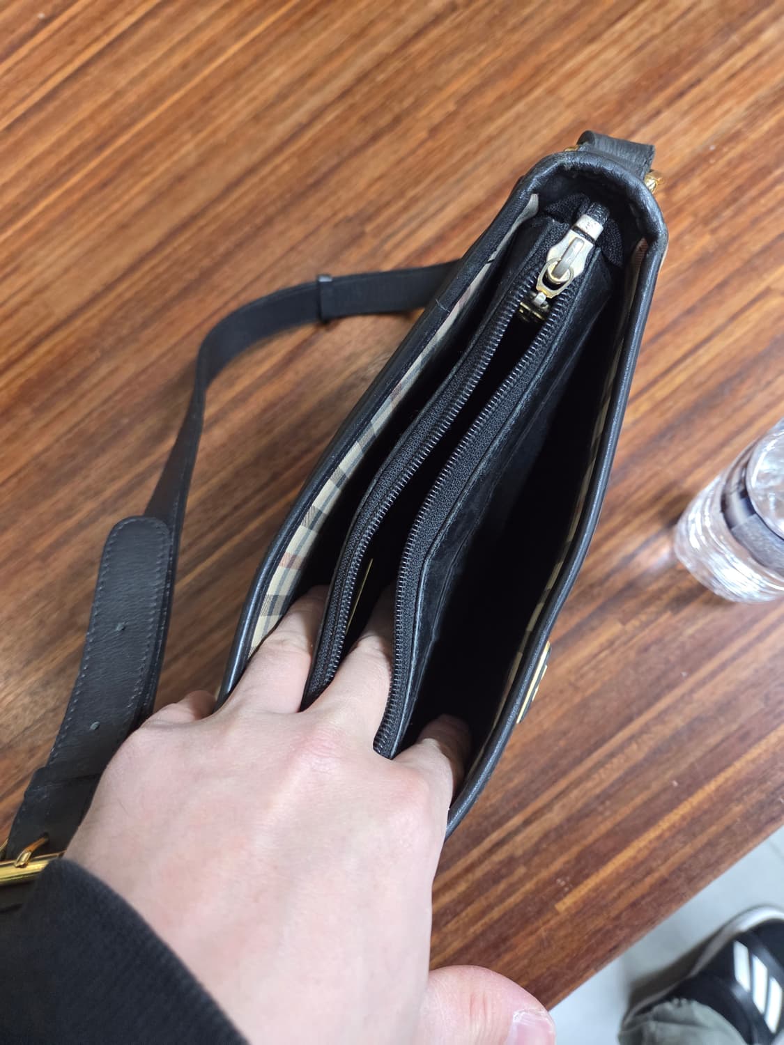 닥스 체크 숄더백  상품이미지5