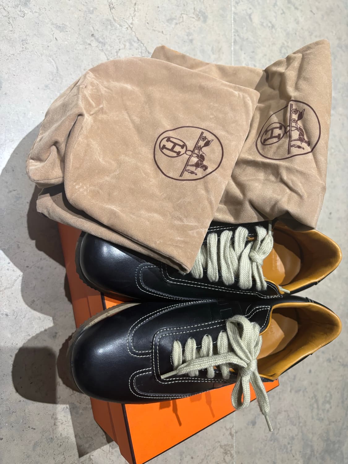 에르메스 남성 트레일 스니커즈 41 상품이미지9