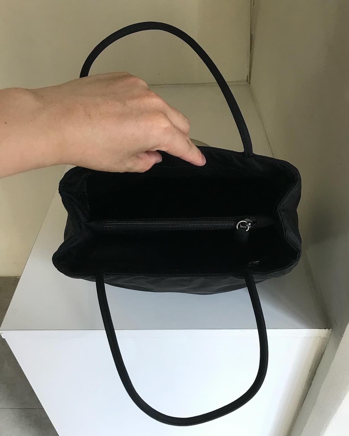 프라다 삼각로고 포코노 토트백 가방 상품이미지5